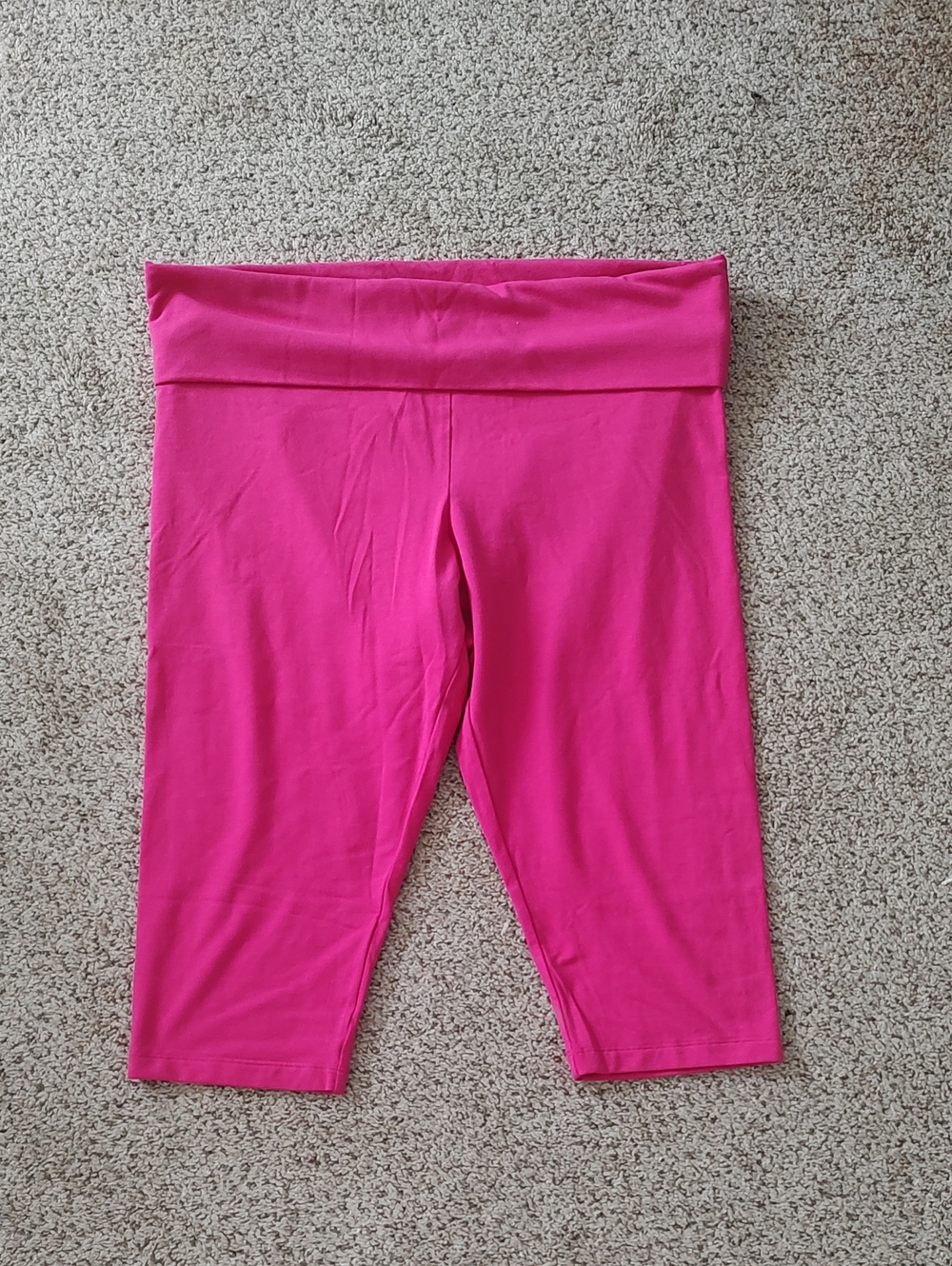 Women's PINK Victoria's Secret Fold-Over Waist Capri Leggings in Bright Pink